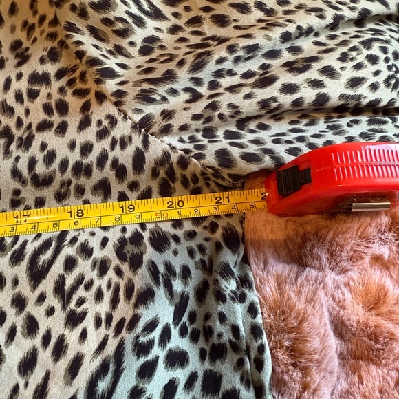 Ecowish Leopard Print Long Sleeve Blouse size L - Picture 7 of 10